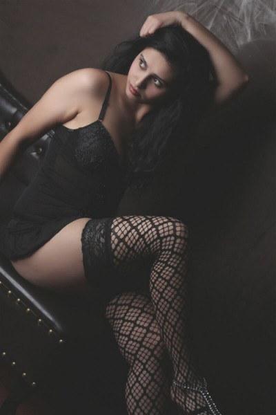 Debbi Mrs-Escort.com